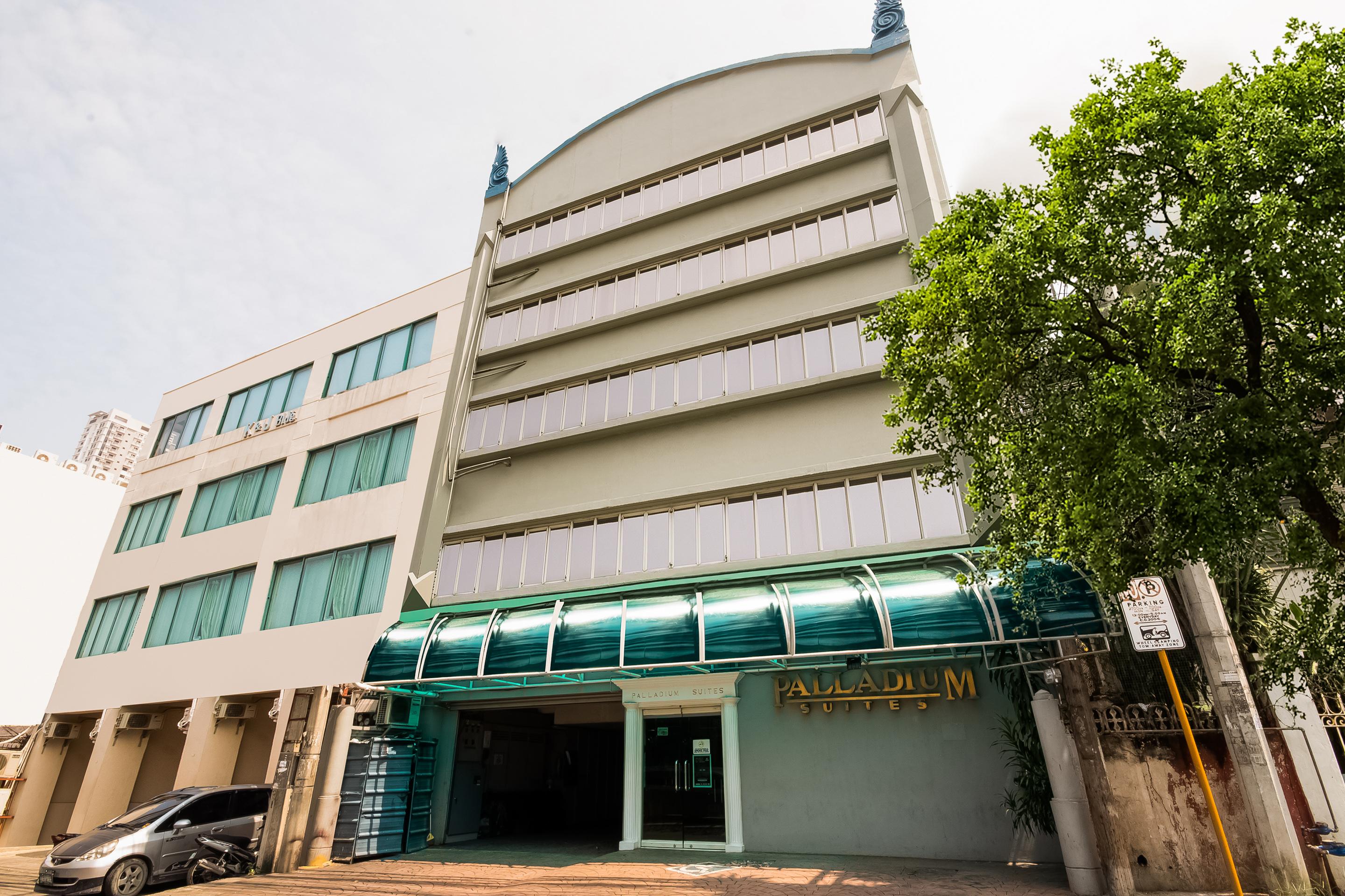 오요 227 팔라디움 스위트 호텔 세부 외부 사진