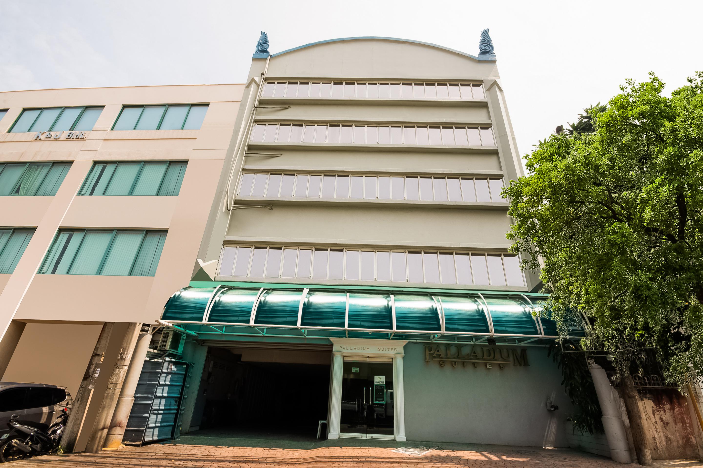 오요 227 팔라디움 스위트 호텔 세부 외부 사진